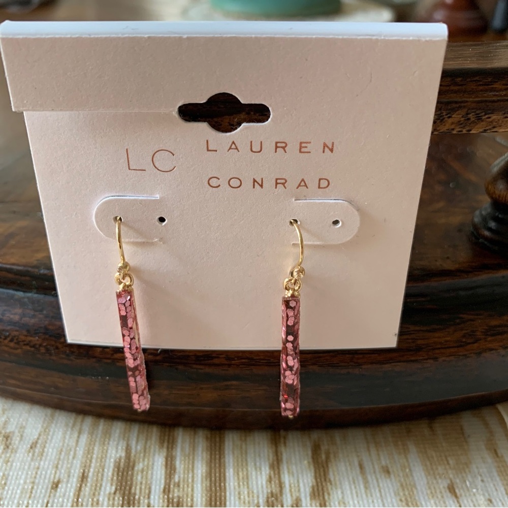 LC LAUREN CONRAD Gold Pink Glitter Dangling Earrings NWT